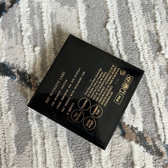 🍉PAT MCGRATH LABS Divine Rose Luxe Quad Eternal Eden Pink Eyeshadow - Picture 5 of 5